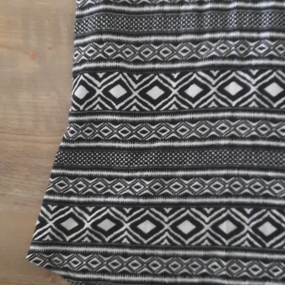 Tee - Picture 4 of 6